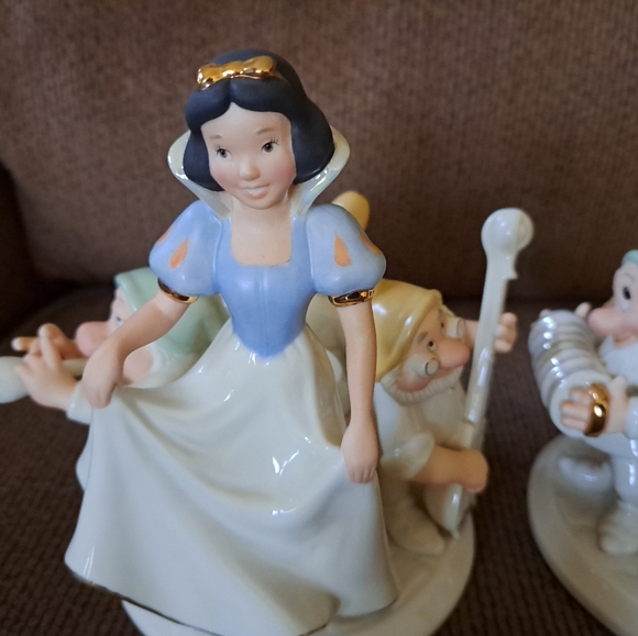 Disney Lenox Large Vintage Snow White & Seven Dwarfs candlestick set Like New - Picture 2 of 13